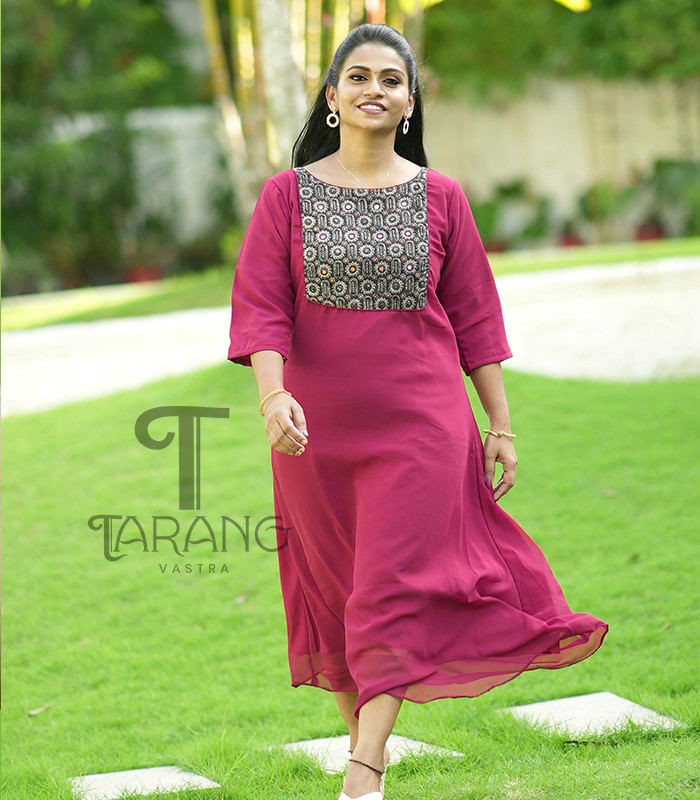 10 Georgette Kurtis That are Very Popular among Women Who Want to Add a  Fashionable Twist